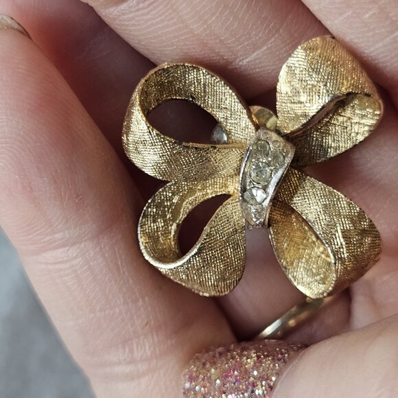 VTG‎ Coro Gold Tone Bow Clipon Earrings Rhinestones Mod MCM Lolita - Picture 6 of 11